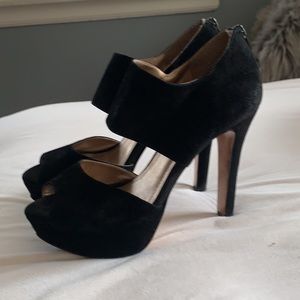 BCBG black, smokin’ hot heels